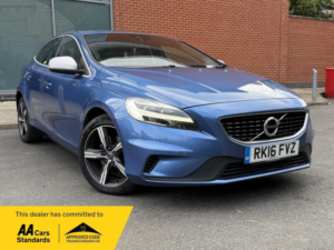 2016 Volvo V40 2.0 T2 R-Design Euro 6 (s/s) 5dr in Blue — image 1