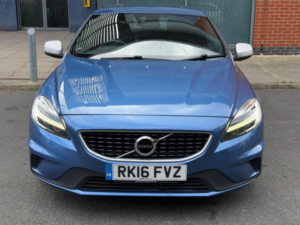 2016 Volvo V40 2.0 T2 R-Design Euro 6 (s/s) 5dr in Blue — image 2