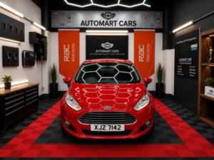 2015 Ford Fiesta 1.25 Zetec Euro 6 5dr in Red — image 2