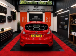 2015 Ford Fiesta 1.25 Zetec Euro 6 5dr in Red — image 5
