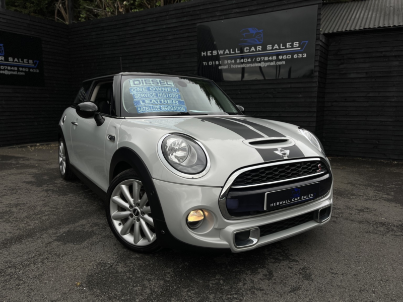2015 MINI Hatch 2.0 Cooper Sd 3-Door Hatch in Silver — image 1