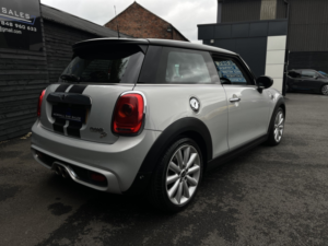 2015 MINI Hatch 2.0 Cooper Sd 3-Door Hatch in Silver — image 3