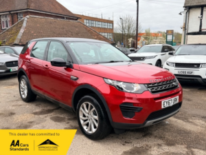 2017 Land Rover Discovery Sport Td4 Se in Red — image 1