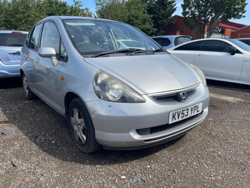 2003 Honda Jazz 1.4 I-Dsi Se CVT-7 5dr in Silver — image 1