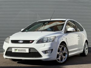 2009 Ford Focus 2.5 Siv St-2 in White — image 2