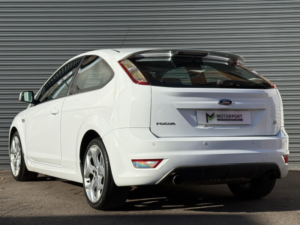 2009 Ford Focus 2.5 Siv St-2 in White — image 4