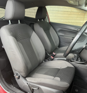 2016 Ford Fiesta 1.0 T Ecoboost Zetec in Red — image 5