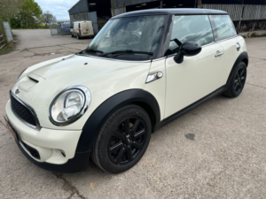 2012 MINI Hatch