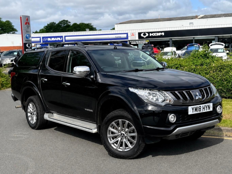 2018 Mitsubishi L200 2.4 Di-D Dc Warrior 4WD Euro 6 4dr in Black — image 1