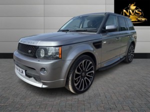 2011 Land Rover Range Rover Sport 3.0 Sd V6 Hse Luxury in Grey — image 3