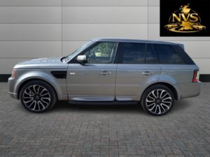 2011 Land Rover Range Rover Sport 3.0 Sd V6 Hse Luxury in Grey — image 4