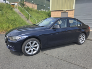 2014 BMW 3 Series 2.0 318d Sport Saloon in Blue — image 3