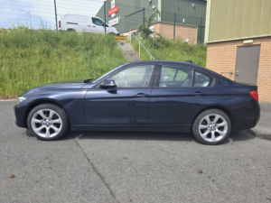 2014 BMW 3 Series 2.0 318d Sport Saloon in Blue — image 4