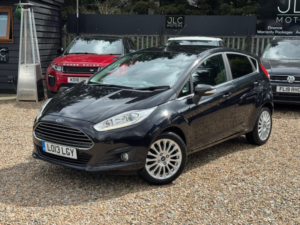 2013 Ford Fiesta 1.0t Ecoboost Titanium Euro 5 (s/s) 5dr in Black — image 5