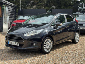 2013 Ford Fiesta 1.0t Ecoboost Titanium Euro 5 (s/s) 5dr in Black — image 6