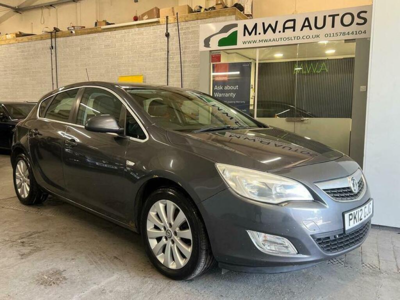 2012 Vauxhall Astra 2.0 Cdti Ecoflex Se Hatchback 5dr Diesel Manual Euro 5 (s/s) (165 Ps) in Grey — image 1