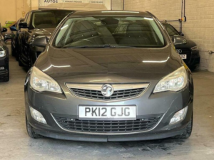 2012 Vauxhall Astra 2.0 Cdti Ecoflex Se Hatchback 5dr Diesel Manual Euro 5 (s/s) (165 Ps) in Grey — image 2