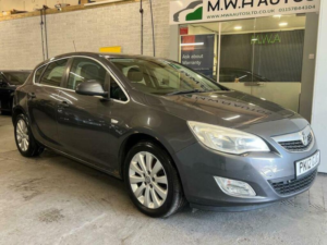 2012 Vauxhall Astra 2.0 Cdti Ecoflex Se Hatchback 5dr Diesel Manual Euro 5 (s/s) (165 Ps) in Grey — image 3