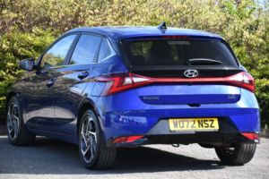 2023 Hyundai I20 1.0 T-Gdi Mhev Premium Hatchback 5dr Petrol Hybrid Dct Euro 6 (s/s) (100 Ps) in Blue — image 3