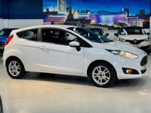 2016 Ford Fiesta 1.0 Zetec Euro 6 (s/s) 3dr in White — image 2