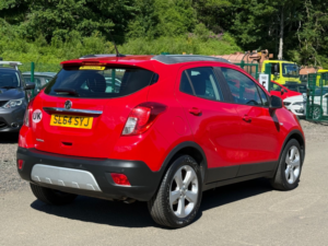 2014 Vauxhall Mokka 1.6 Exclusiv SUV 5dr Petrol Manual 2WD Euro 5 (s/s) (115 Ps) in Red — image 5