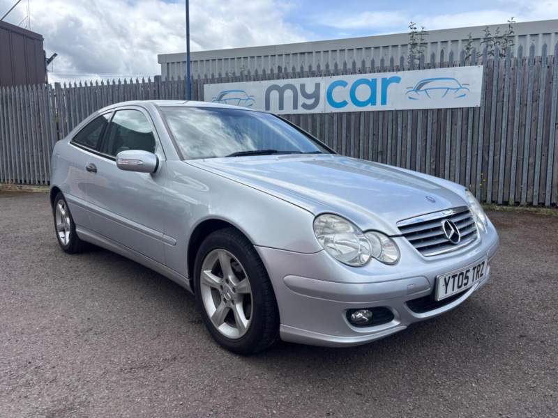 2005 Mercedes-Benz C Class 1.8 C200 Kompressor Se 2dr in Silver — image 1