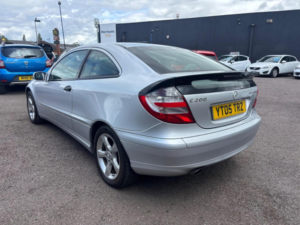 2005 Mercedes-Benz C Class 1.8 C200 Kompressor Se 2dr in Silver — image 2