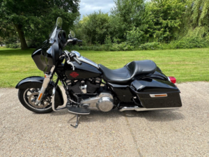 2020 Harley-Davidson Flht Electra Glide 1745cc in Black — image 2