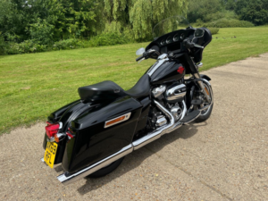 2020 Harley-Davidson Flht Electra Glide 1745cc in Black — image 4