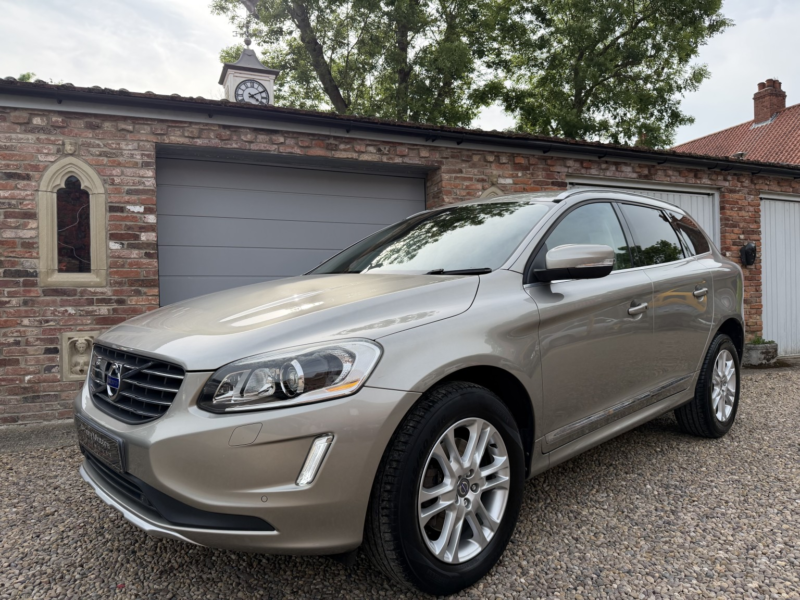 2014 Volvo Xc60 2.4 Se Lux D4 AWD (181hp) in Gold — image 1
