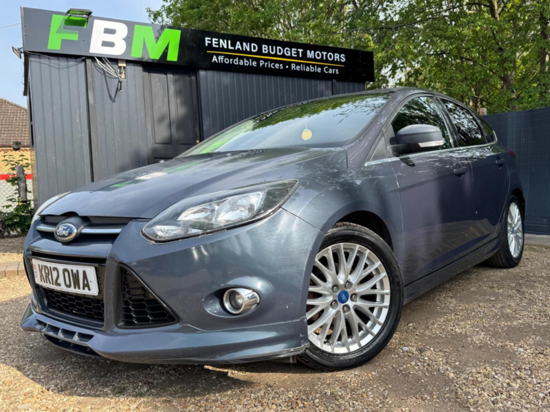 2012 Ford Focus 1.6 Tdci Zetec S Euro 5 (s/s) 5dr in Grey — image 1
