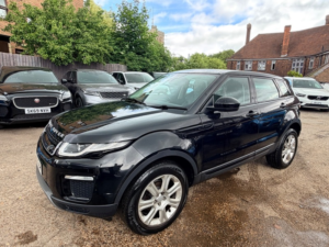 2017 Land Rover Range Rover Evoque Ed4 Se Tech in Black — image 4
