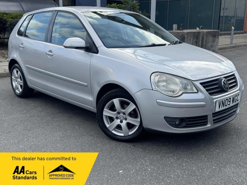 2009 Volkswagen Polo 1.2 Match 5dr in Silver — image 1