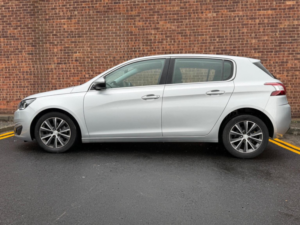 2016 Peugeot 308 1.6 Bluehdi Allure Euro 6 (s/s) 5dr in Silver — image 3