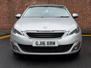 2016 Peugeot 308 1.6 Bluehdi Allure Euro 6 (s/s) 5dr in Silver — image 4