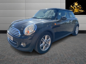 2011 MINI Hatch 1.6 Cooper Hatch in Black — image 3