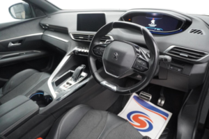 2019 Peugeot 3008 1.5 Bluehdi Gt Line Eat Euro 6 (s/s) 5dr in Black — image 3
