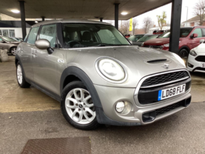 2018 MINI Hatch
