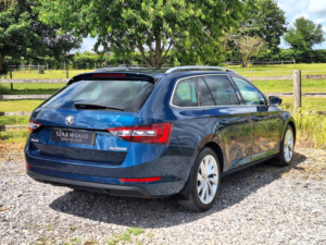 2017 Skoda Superb 2.0 Tdi Se L Executive in Blue — image 3