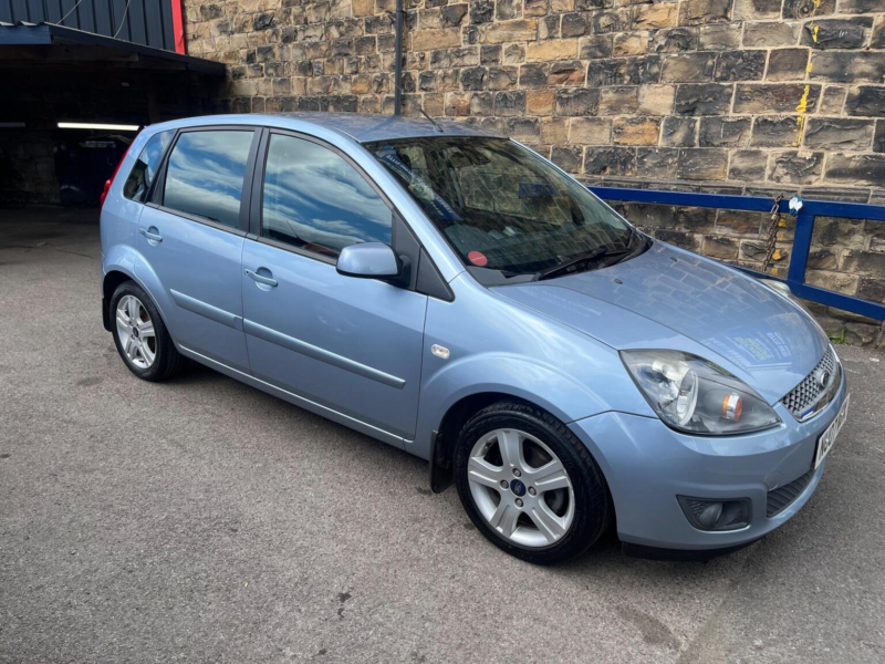 2007 Ford Fiesta 1.4 Zetec Climate 5dr in Blue — image 1