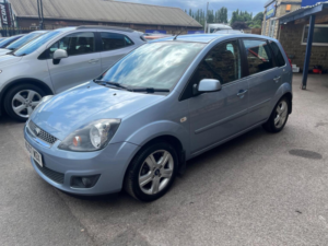 2007 Ford Fiesta 1.4 Zetec Climate 5dr in Blue — image 3