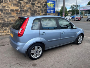 2007 Ford Fiesta 1.4 Zetec Climate 5dr in Blue — image 4