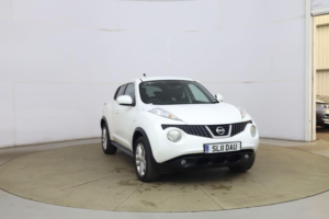 2011 Nissan Juke 1.6 Acenta Euro 5 5dr in White — image 3