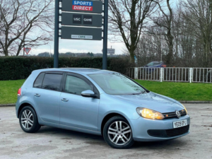 2009 Volkswagen Golf 2.0 Tdi Se DSG Euro 5 5dr in Blue — image 3