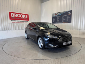 2017 Ford Focus 1.0t Ecoboost Titanium Euro 6 (s/s) 5dr in Black — image 1