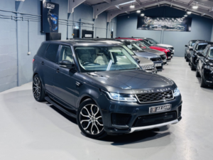 2018 Land Rover Range Rover Sport 3.0 Sd V6 Hse in Grey — image 4