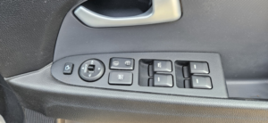 2015 Kia Sportage 1.7 Crdi Ecodynamics 2 in Silver — image 2