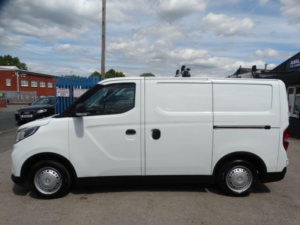 2021 Maxus Edeliver 3 35kwh Auto Fwd L1 5dr in White — image 4