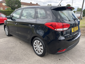 2013 Kia Carens 1.6 Gdi Ecodynamics 1 in Black — image 3