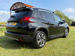 2018 Peugeot 2008 1.2 Puretech Allure Euro 6 5dr in Black — image 6